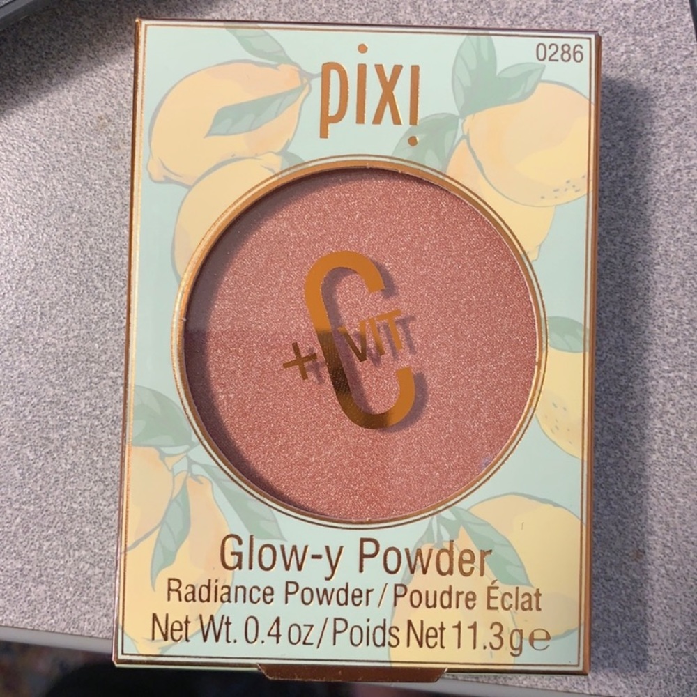 Pixi Glow-y Powder